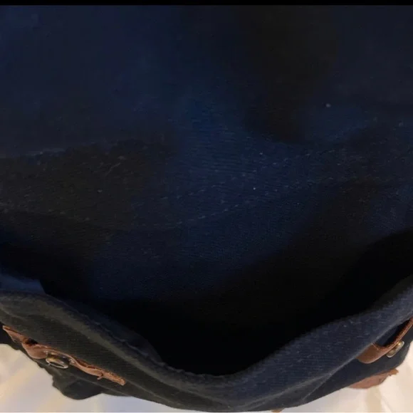 Backpack - Picture 4 of 8